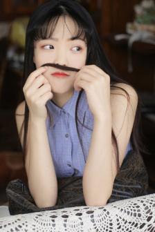 明星专题：李佳